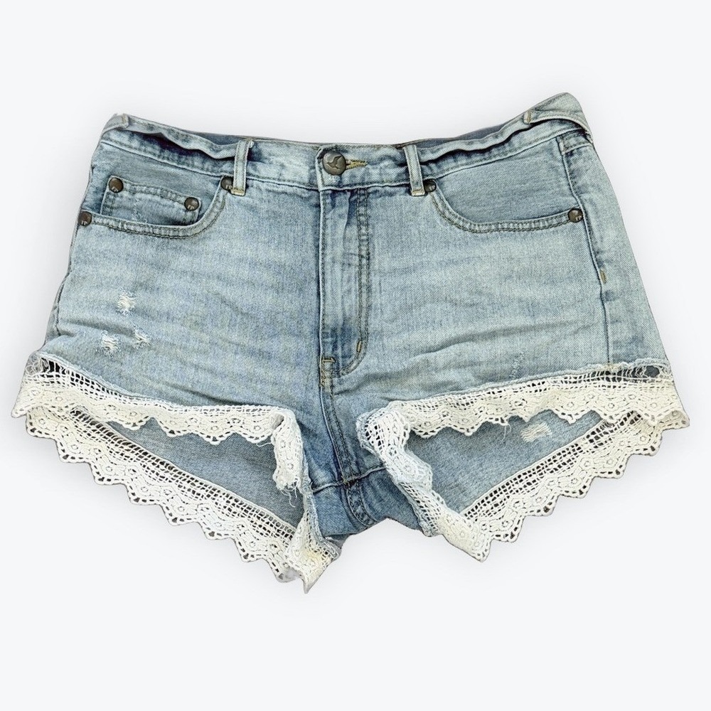 Free People Light Wash Denim Crochet Lace Trim Shorts Boho Distressed W28